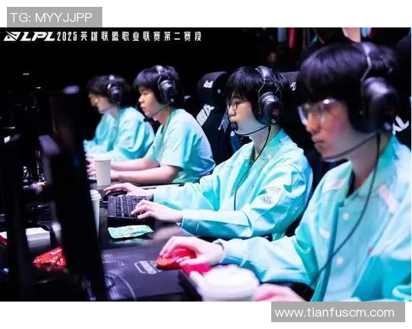 FPX在挑战者杯积分榜中以52分稳居第一位置竞争愈发激烈